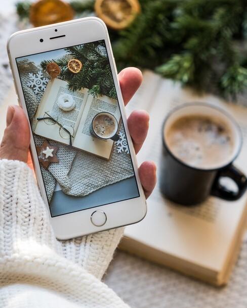 Koffie maken voor een instagram foto