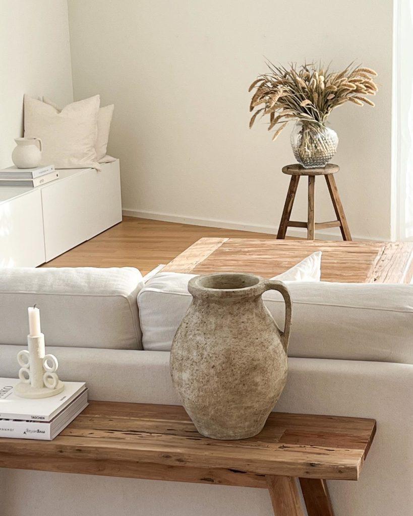 Licht interieur met aardepotten