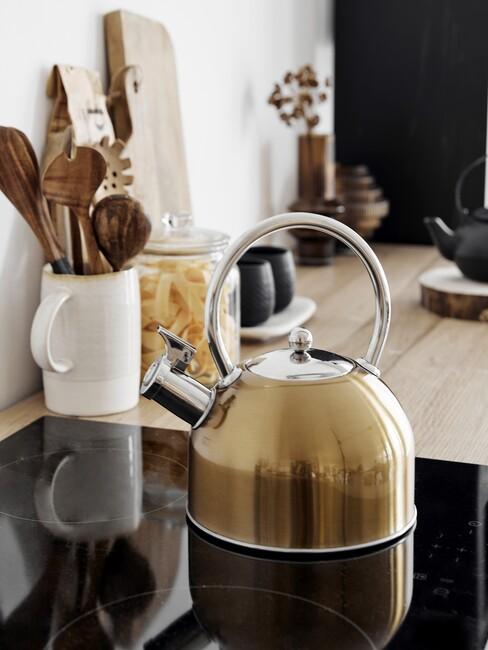 gouden waterkoker