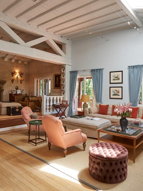 boerderij interieur ideeën kleurijke woonkamer
