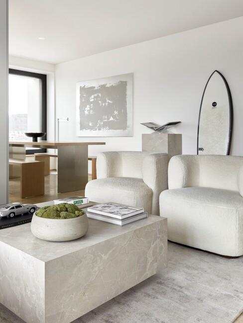 moderne mancave met loungemeubels