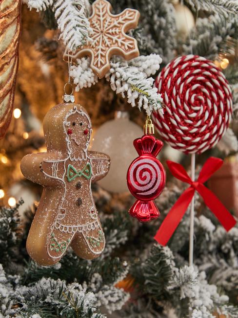 kersthanger lolly en peperkoekenmannetje