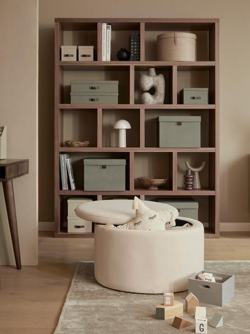 hoge kast om spullen op te bergen