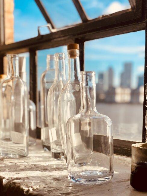 Szklane butelki, porady jak segregować śmieci