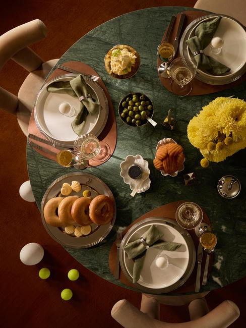 wielkanocna dekoracja stołu