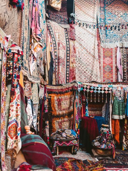 Sklep orientalny z tekstyliami