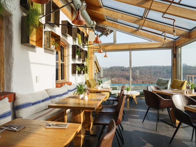 Wnętrza Oranżerii w Hotelu Głęboczek