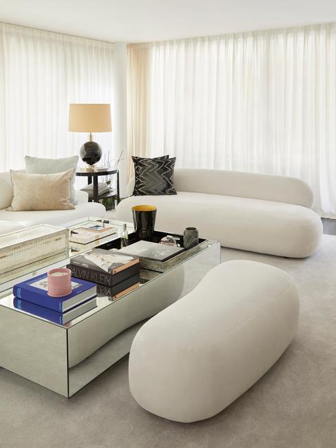 salon w stylu glamour biały