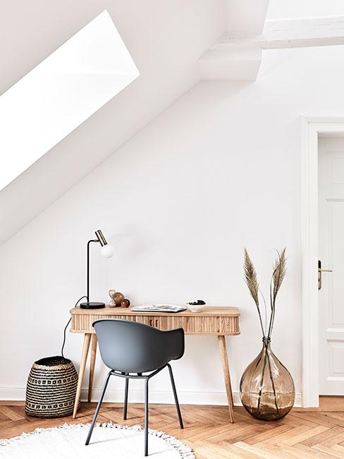 Kącik do pracy w stylu boho