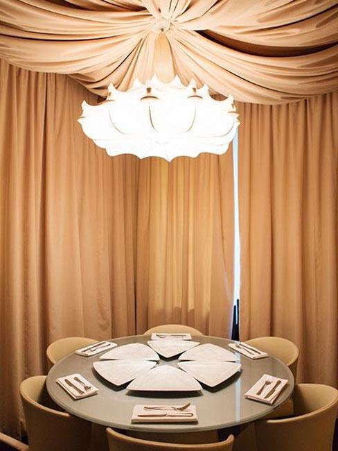 Elegancka Jadalnia w Hotelu Golden Apple w Moskwie