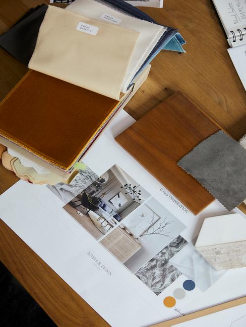 Zdjęcie drewnianego biurka z projektem wnętrza stworzonego przez Westwing