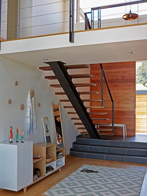 loft z antresolą