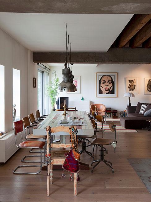 jadalnia w mieszkaniu loft w stylu industrialnym