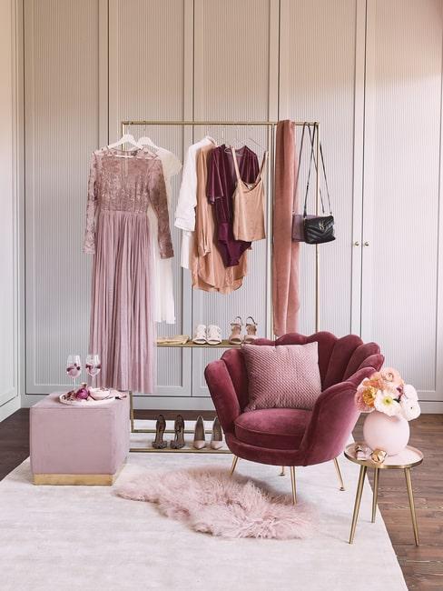 Garderoba w sypilani w stylu glamour