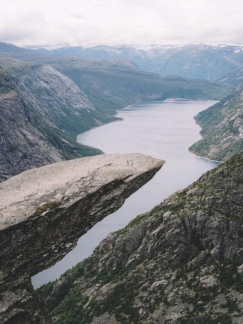 Skała Trolltunga - miejsce na zaręczyny