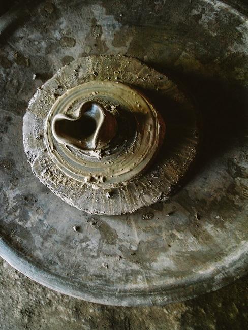 Glina układająca się w kształcie serca