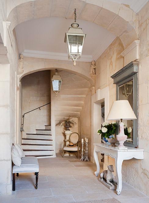 Przedpokój shabby chic