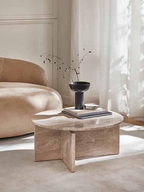 kolor ecru we wnętrzach