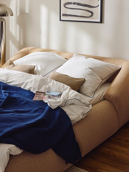 sypialnia w stylu mid century modern