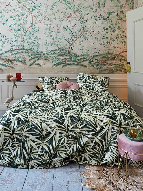 Sypialnia z roślinnym motywem