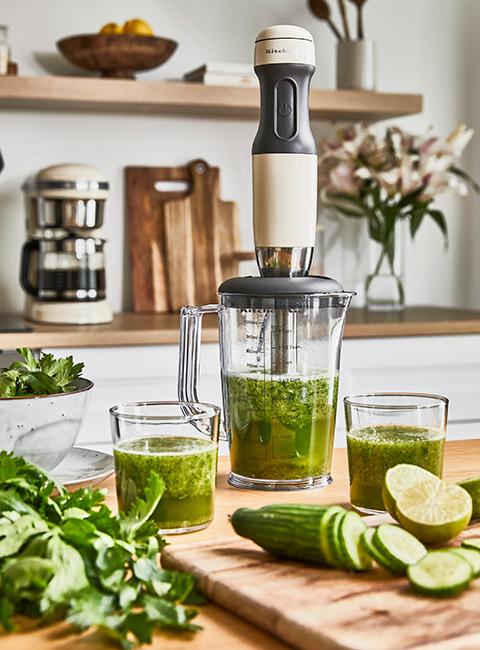 sokowiroówka z zielonym sokiem jako przent na święta 2021