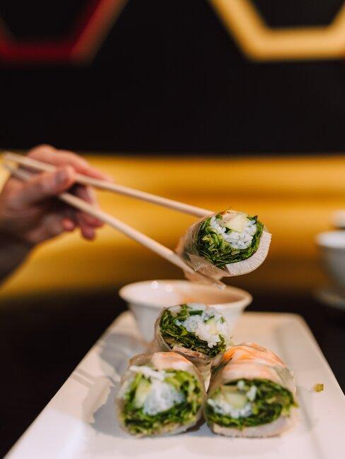 spring rolls maczane w sosie