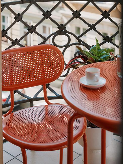 aranżacja balkonu z meblami KUMI