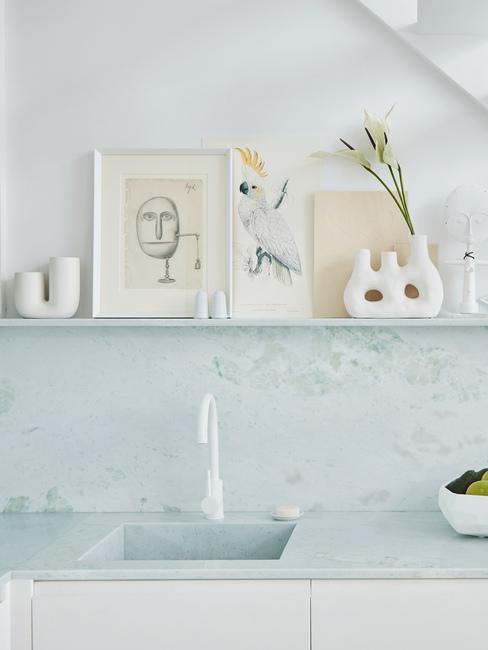 białe dekoracje ton-sur-ton