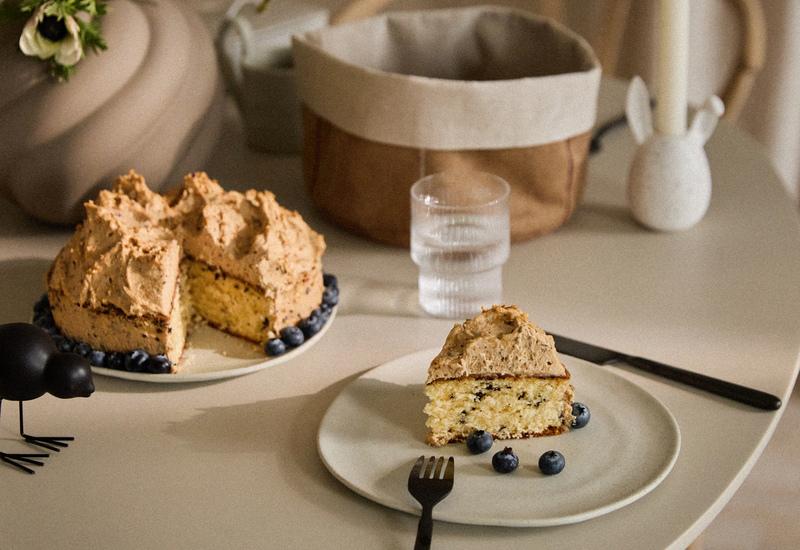 ciasto na stole wielkanocnym