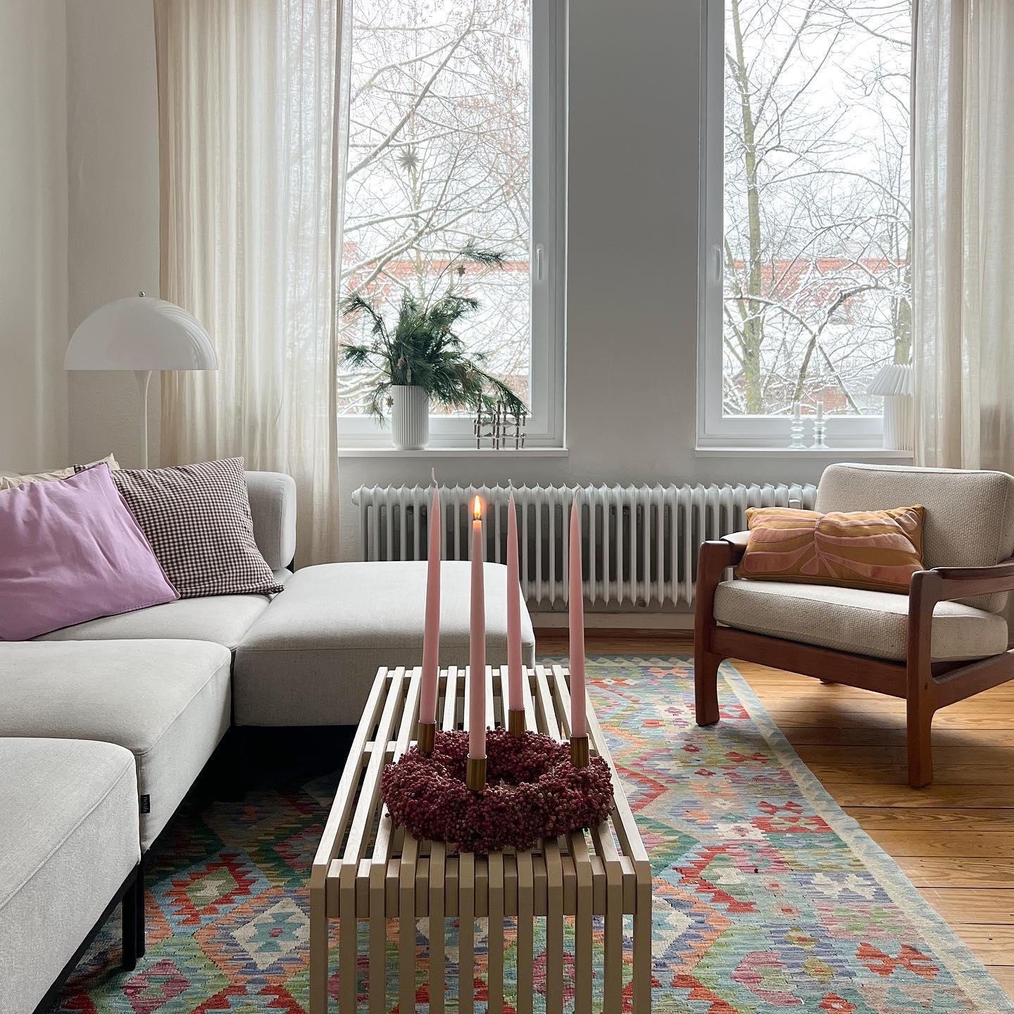 Różowy wieniec adwentowy