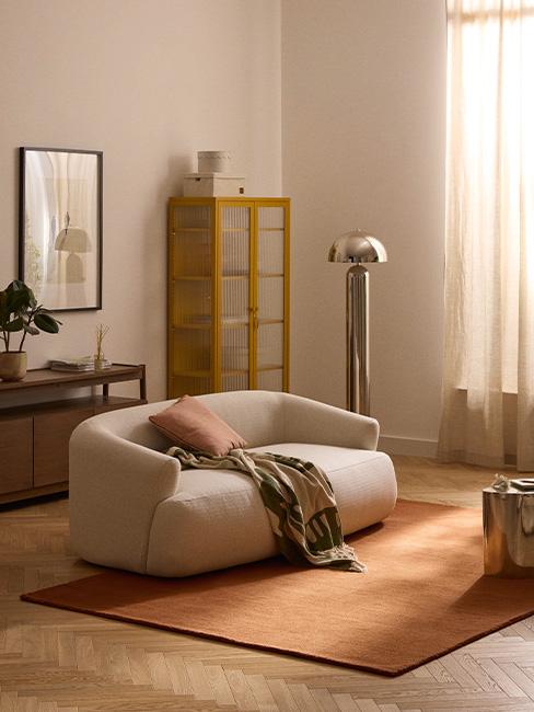 nowoczesne wnętrze w naturalnych kolorach