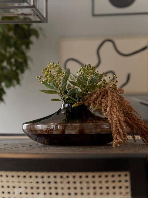 Niska dekoracja w wazonie