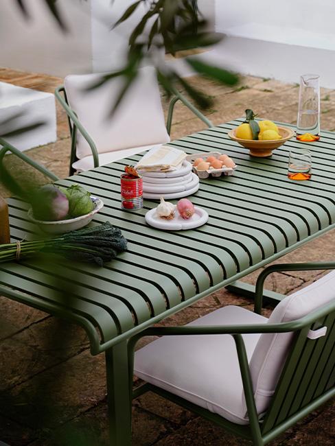 zielone meble na balkon