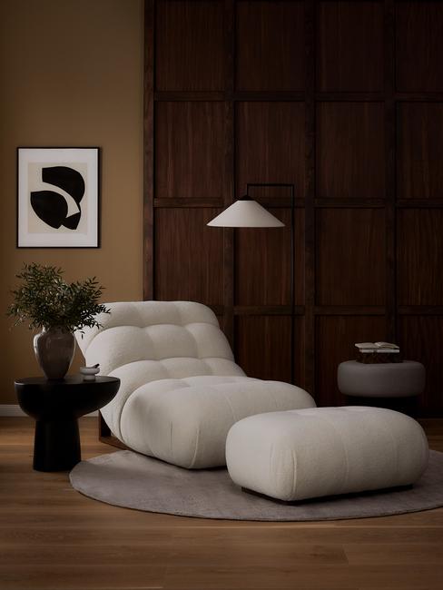 Leżanka w kąciku do czytania