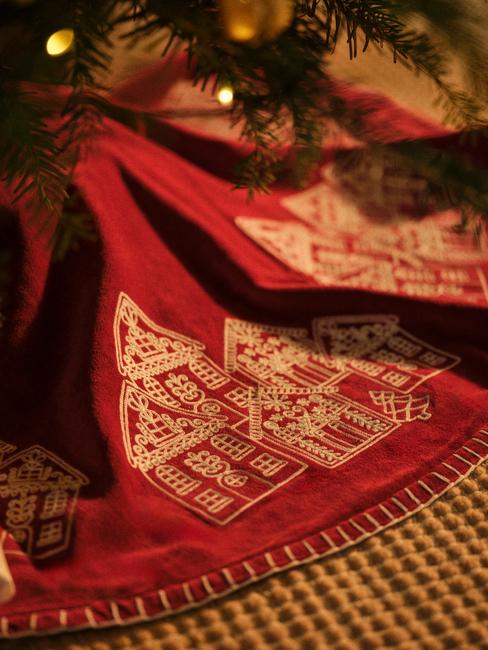 Dekoracjna osłonka na stojak na choinkę