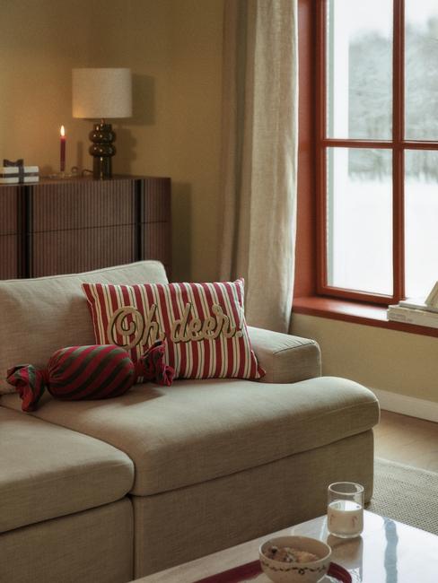 Świąteczne poduszki w paski