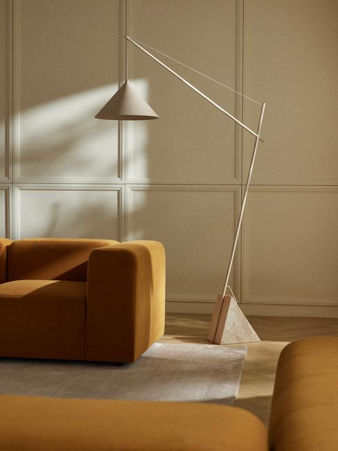 Lampa podłogowa Reyna