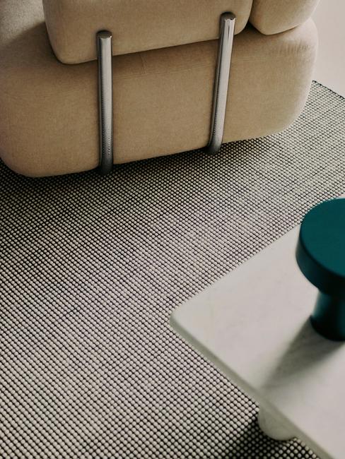 nowoczesny dywan tkany na płasko