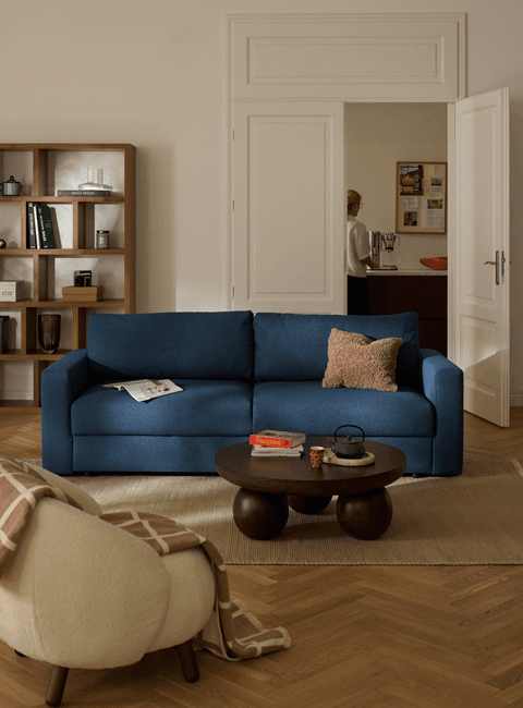 rozkładana sofa Tasha w kolorze granatowym