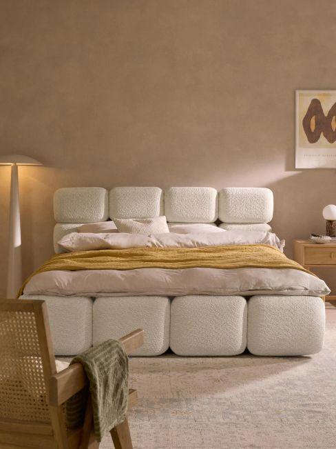 minimalist look with the Tayla bed