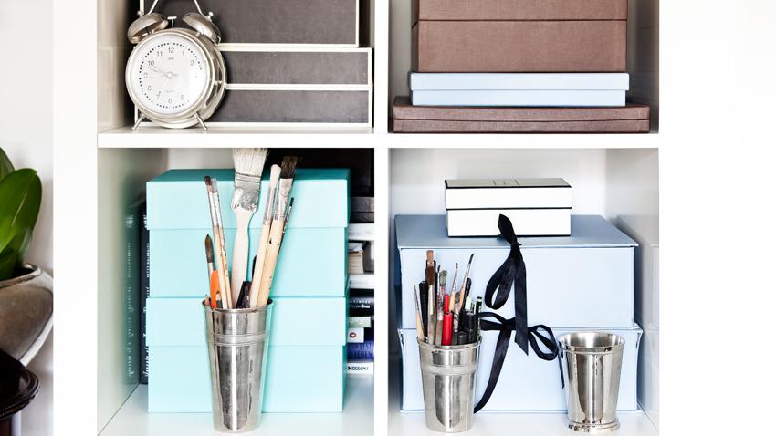 Aktenschrank oder Regal im Büro