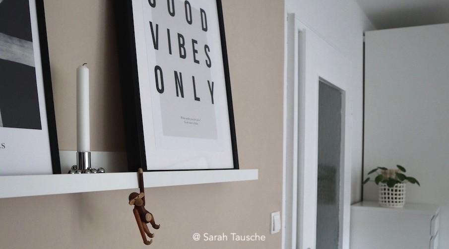 Sarah Tausche Wohnzimmer Skandi mit Holzaffe