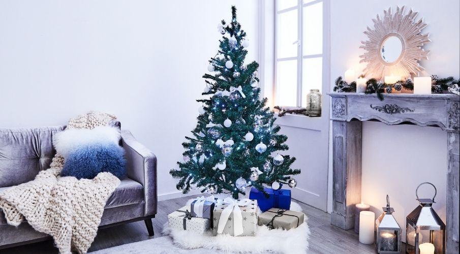 Árbol de navidad decorado