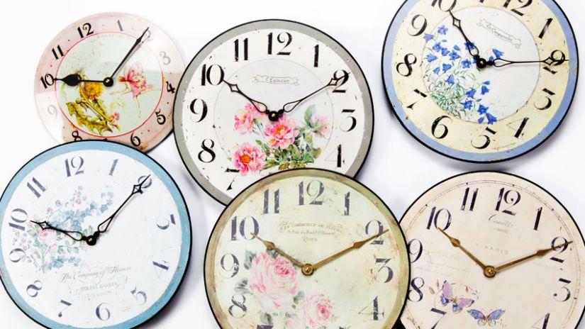 Horloges de couleur
