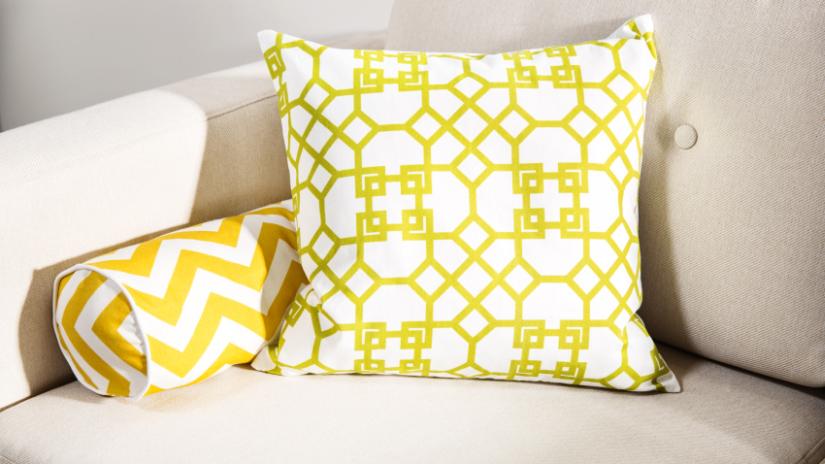 coussin jaune 01