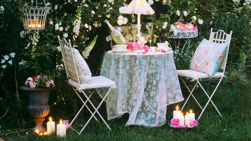 Chaise pliante blanche