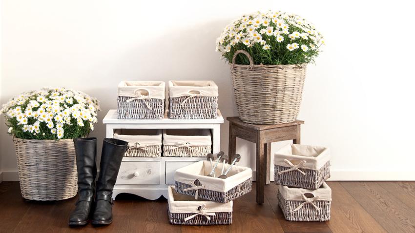 Commode en rotin