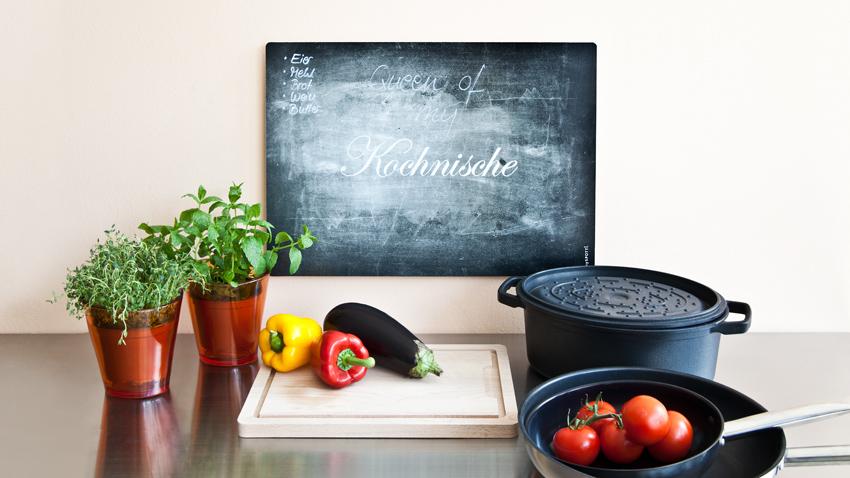 Petit cache-pot rouge de cuisine