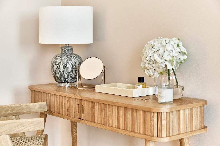 bureau type console en bois de style vintage