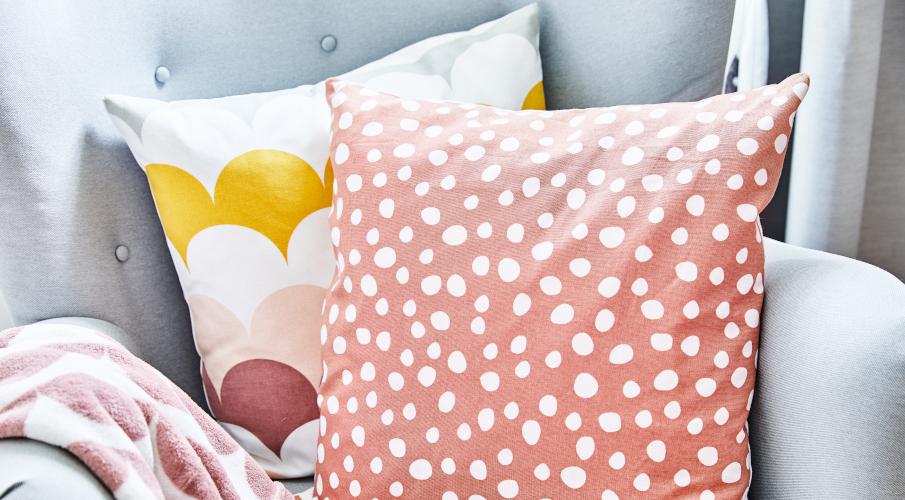 coussin enfant rose